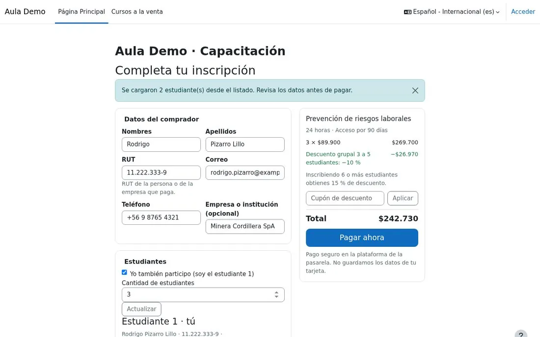 Compra grupal para tres estudiantes con descuento por cantidad